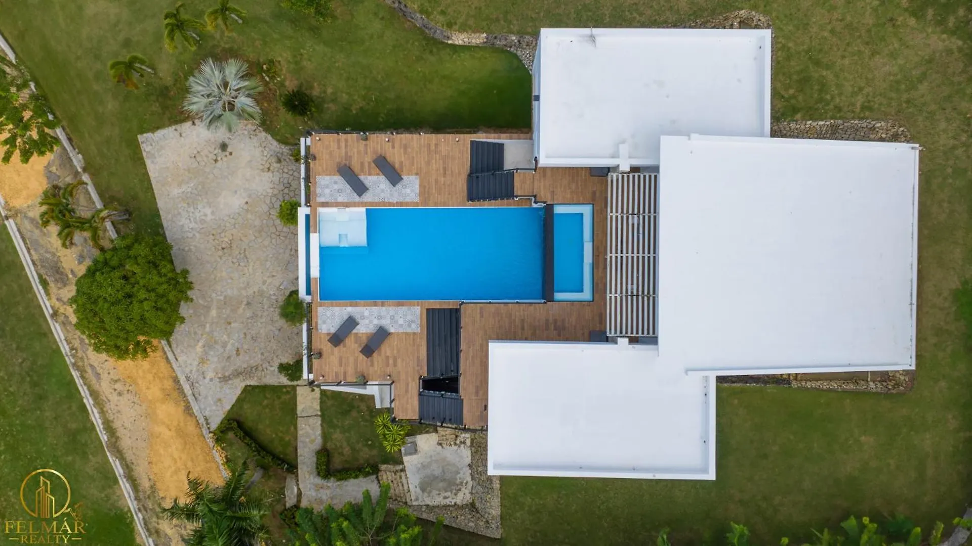 Luxury Villa With Ocean View! Sosua